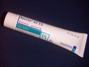 benzoyl peroxide