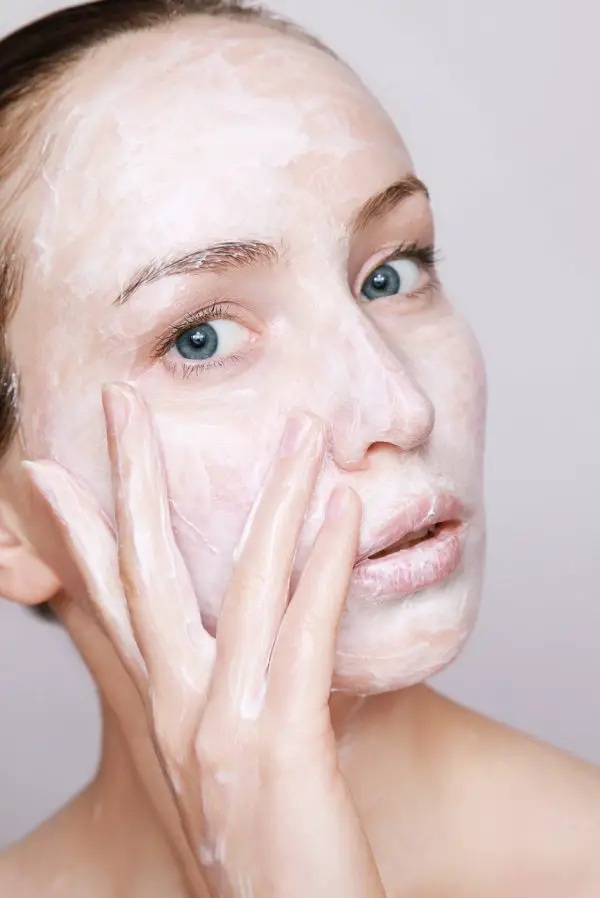 How to Take Care of Face Skin in Winter