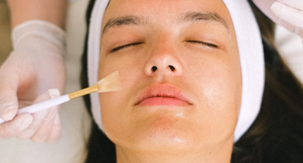 How to Heal Skin After Extractions